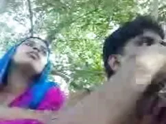 স্ট্রেইট স্তন্যপান ছ ...