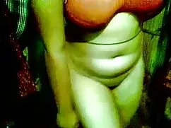 ওয়েবক্যাম, মেয়েদের ...