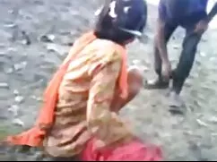 মহিলার দ্বারা কনডম চ ...