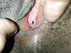 শ্যামাঙ্গিণী পর্নোতা ...