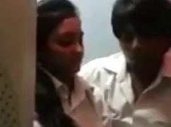 একটি বন্দুক ব্যয় বং ...