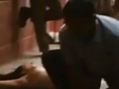 সুন্দরী চুদা চুদি দে ...