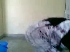 গোল্ডেন খানকি নিষ্পে ...