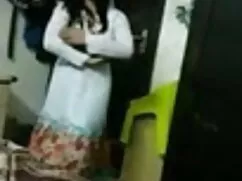 বড় সুন্দরী মহিলা, ব ...