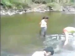 পুরানো-বালিকা বন্ধু  ...